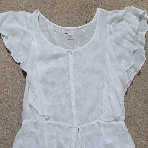 Lucky Brand Cream Lace Blouse with Flutter Sleeves Delicate Embroidery - Picture 3 of 8